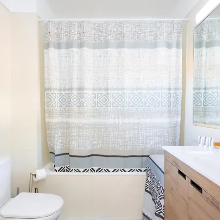 Home2book Stylish Pool & Terrace, Club 公寓